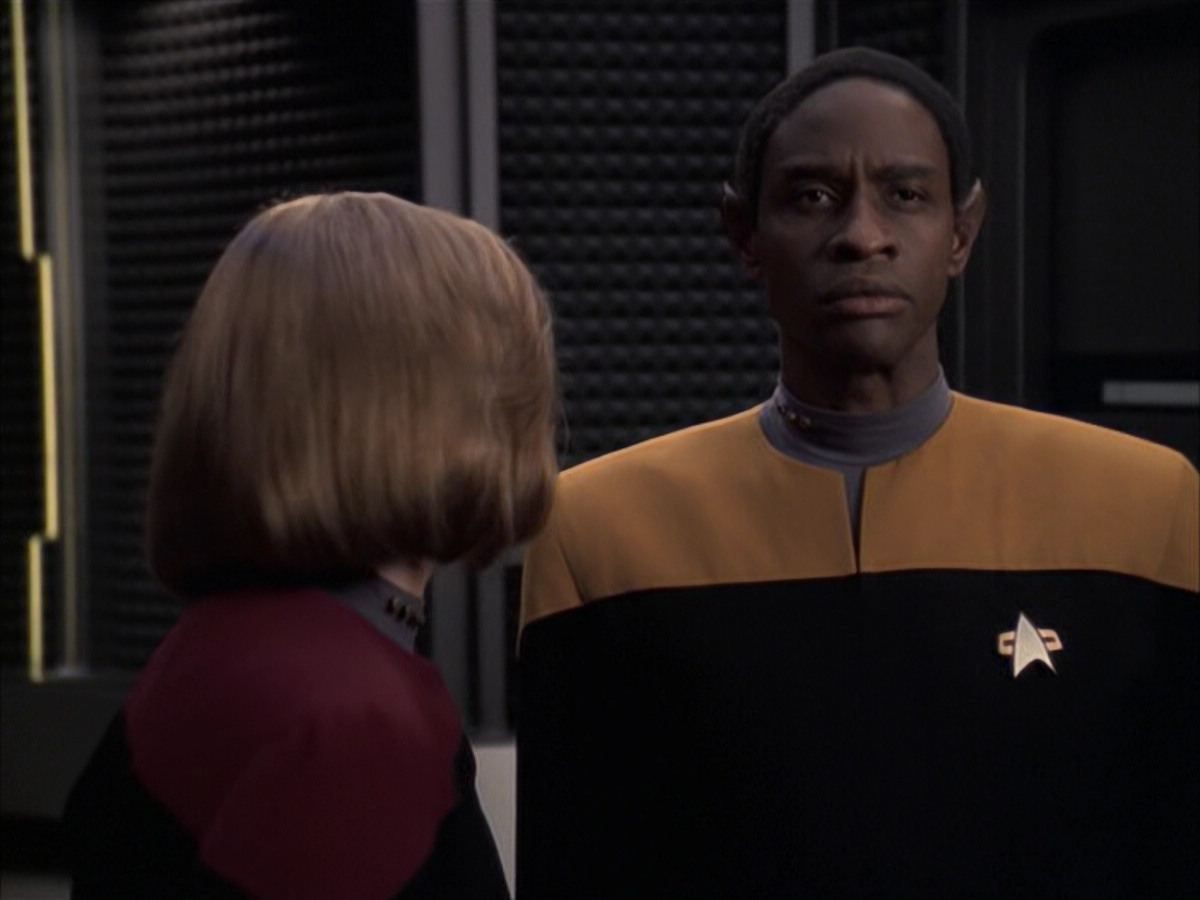 extant_StarTrek_VOY_6x23-Fury_03621.jpg