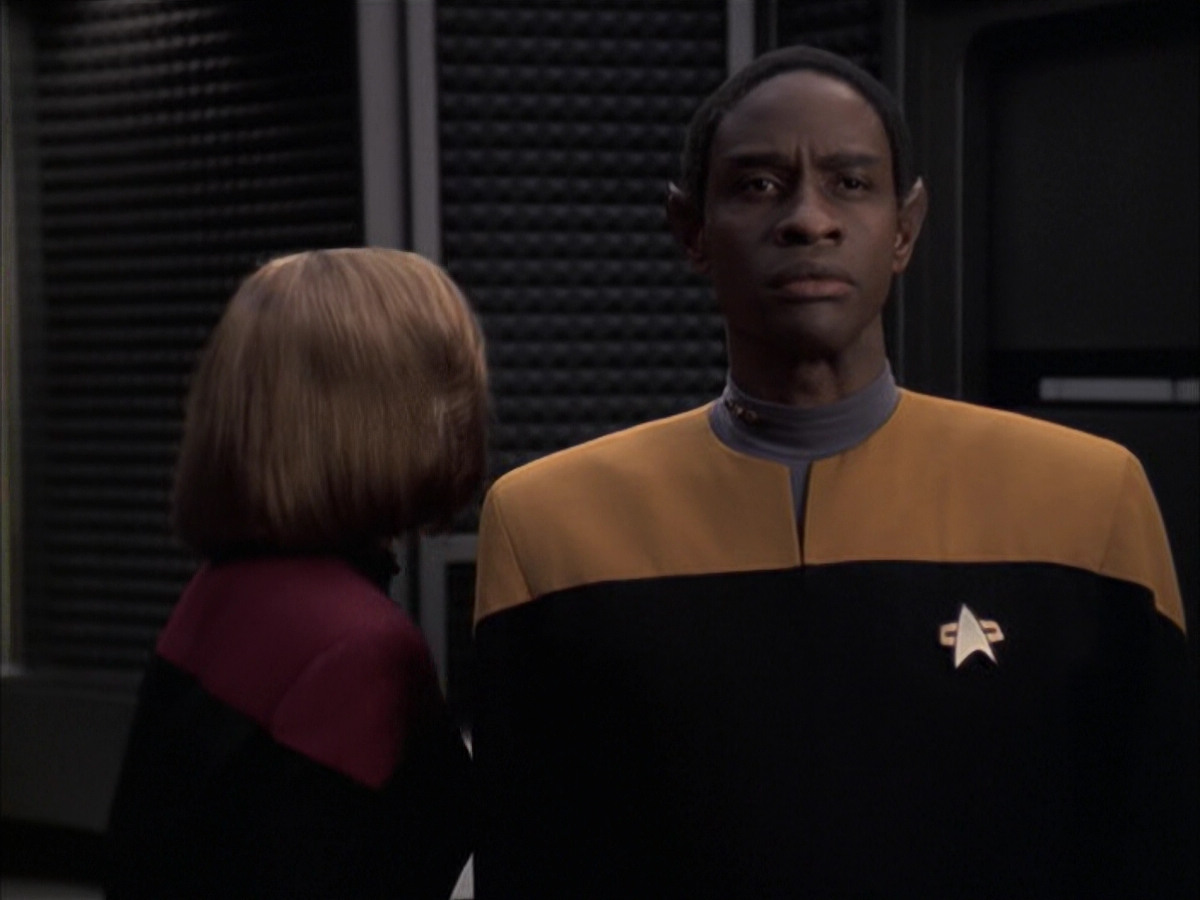 extant_StarTrek_VOY_6x23-Fury_03622.jpg