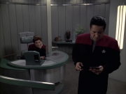 extant_StarTrek_VOY_6x23-Fury_00951.jpg