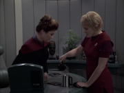 extant_StarTrek_VOY_6x23-Fury_01060.jpg