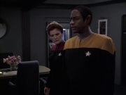 Filename=extant_StarTrek_VOY_6x23-Fury_01751.jpg
Filesize=121KiB
Dimensions=1200x900
Date added=Jan 03, 2020 extant_StarTrek_VOY_6x23-Fury_01751.jpg