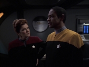 Filename=extant_StarTrek_VOY_6x23-Fury_01756.jpg
Filesize=129KiB
Dimensions=1200x900
Date added=Jan 03, 2020 extant_StarTrek_VOY_6x23-Fury_01756.jpg