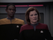 extant_StarTrek_VOY_6x23-Fury_03421.jpg