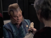 extant_StarTrek_VOY_6x23-Fury_03541.jpg