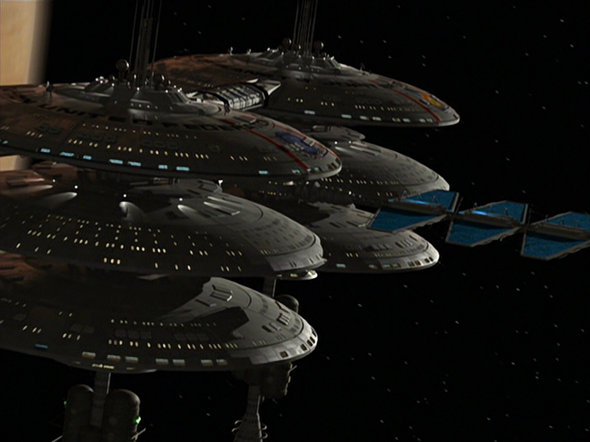 extant_StarTrek_VOY_6x24-LifeLine_00006.jpg
