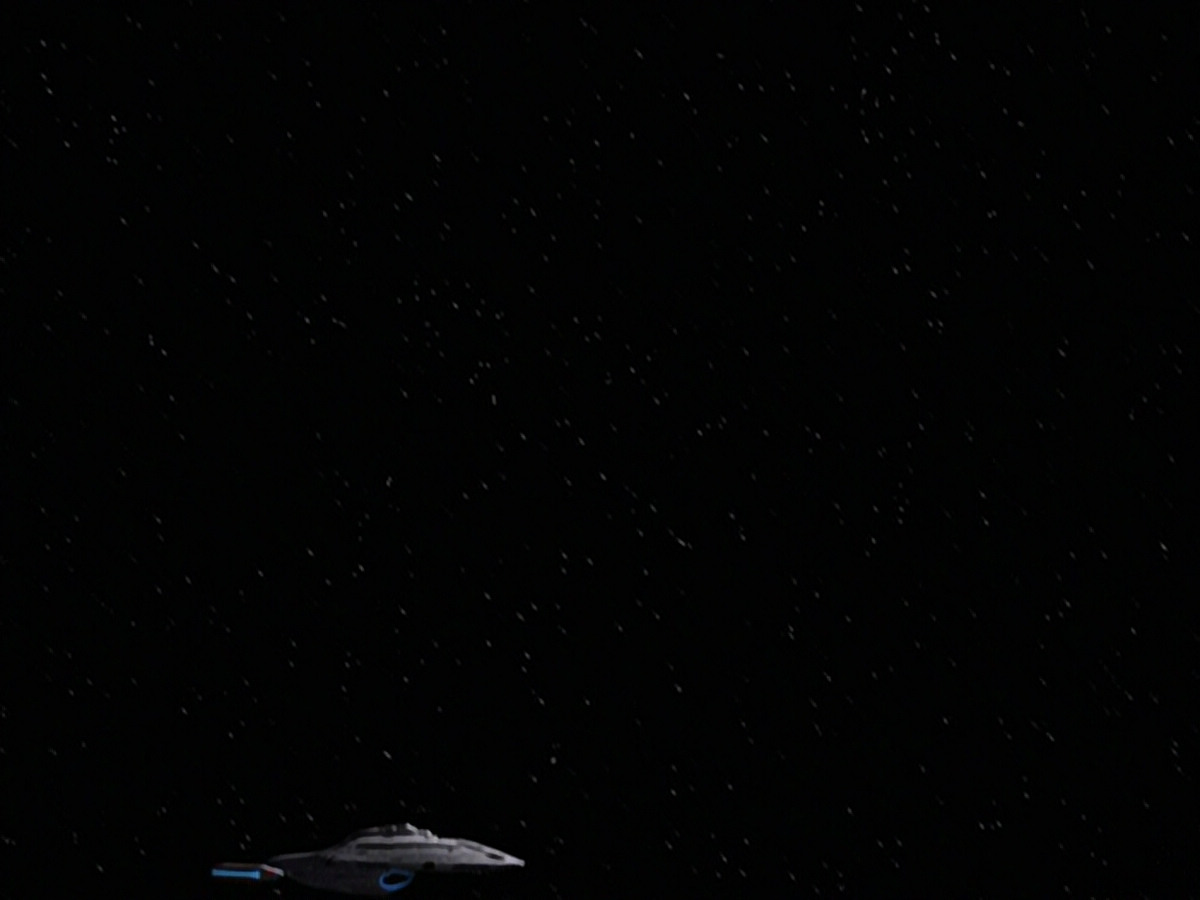 extant_StarTrek_VOY_6x24-LifeLine_00305.jpg