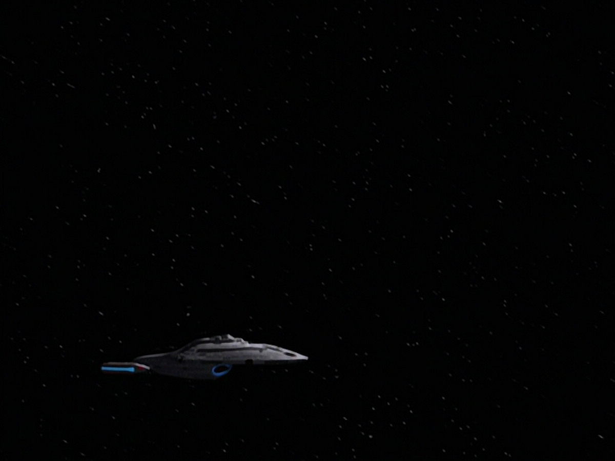 extant_StarTrek_VOY_6x24-LifeLine_00307.jpg