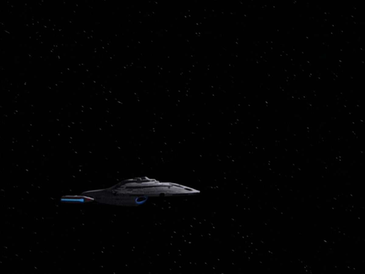 extant_StarTrek_VOY_6x24-LifeLine_00308.jpg