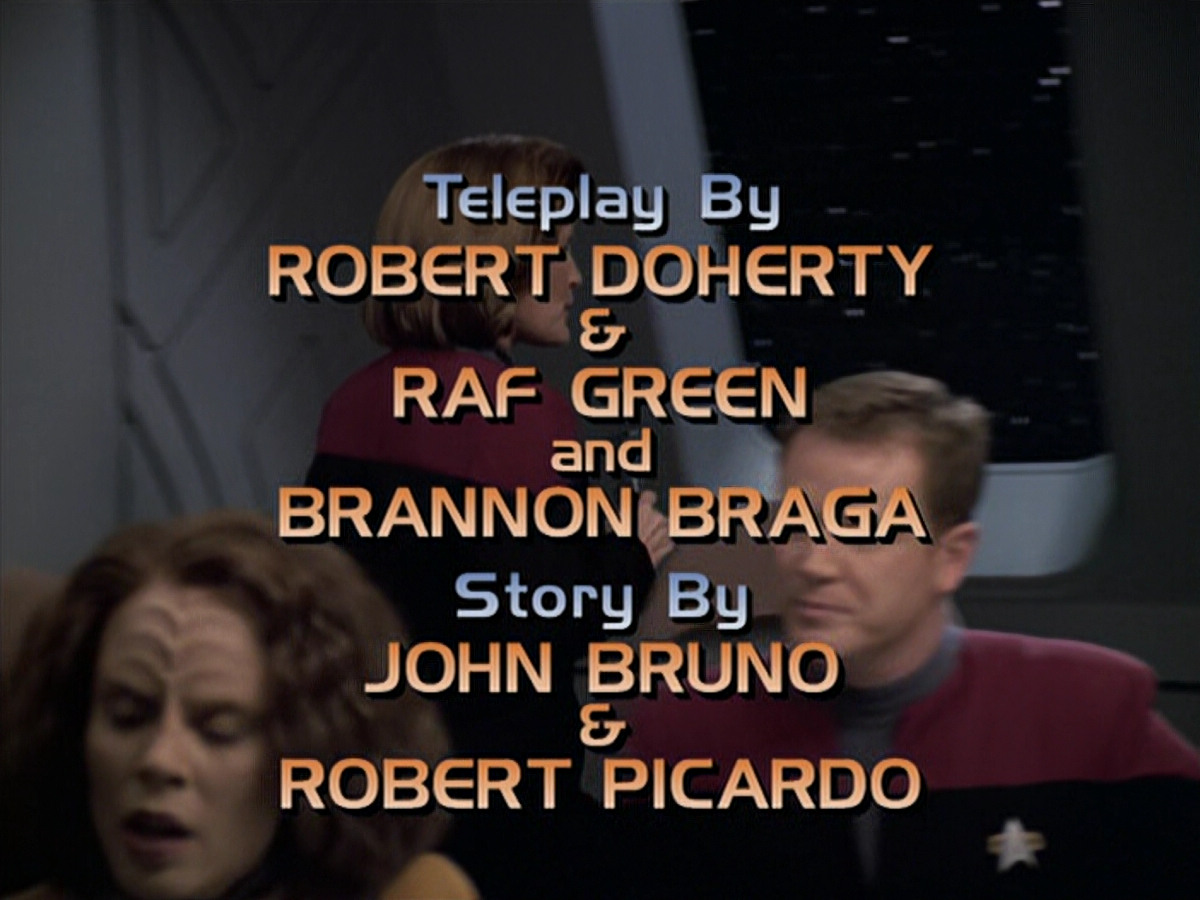 extant_StarTrek_VOY_6x24-LifeLine_00408.jpg