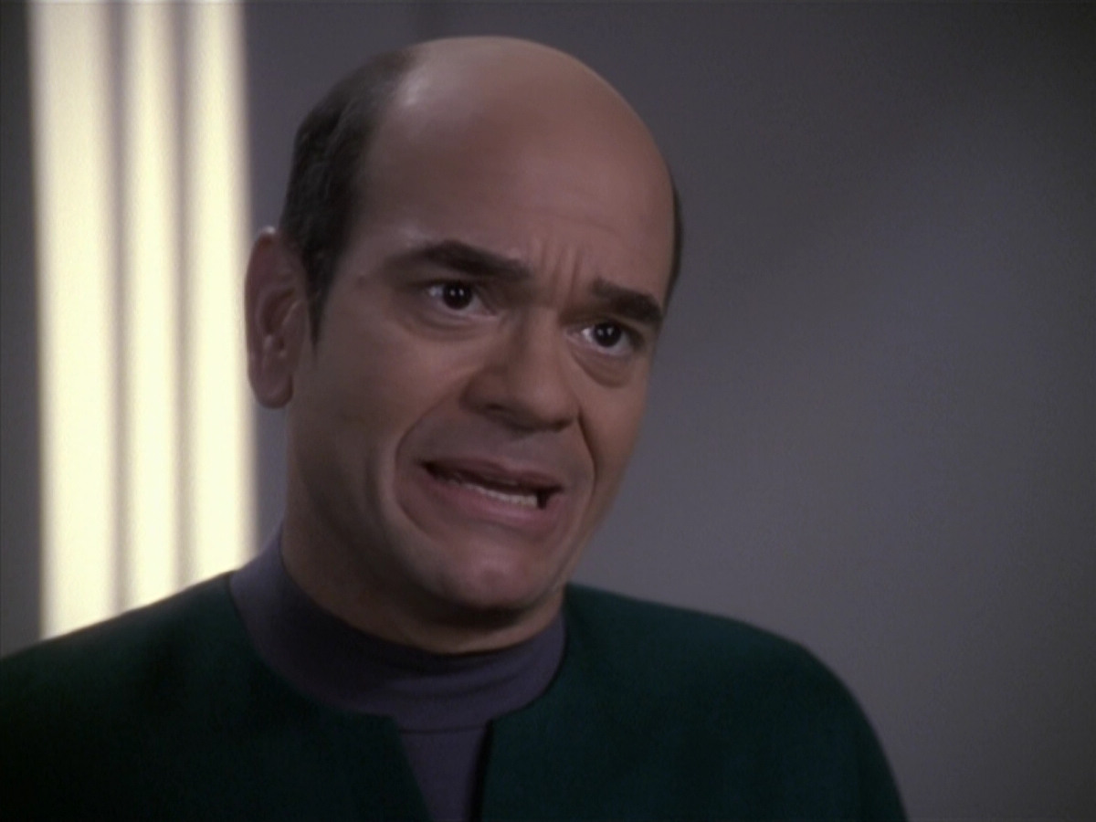 extant_StarTrek_VOY_6x24-LifeLine_00759.jpg