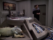 Filename=extant_StarTrek_VOY_6x24-LifeLine_00047.jpg
Filesize=191KiB
Dimensions=1200x900
Date added=Jan 03, 2020 extant_StarTrek_VOY_6x24-LifeLine_00047.jpg