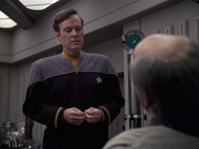 Filename=extant_StarTrek_VOY_6x24-LifeLine_00058.jpg
Filesize=153KiB
Dimensions=1200x900
Date added=Jan 03, 2020 extant_StarTrek_VOY_6x24-LifeLine_00058.jpg