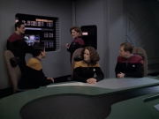 Filename=extant_StarTrek_VOY_6x24-LifeLine_00384.jpg
Filesize=143KiB
Dimensions=1200x900
Date added=Jan 03, 2020 extant_StarTrek_VOY_6x24-LifeLine_00384.jpg
