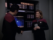 Filename=extant_StarTrek_VOY_6x24-LifeLine_00399.jpg
Filesize=161KiB
Dimensions=1200x900
Date added=Jan 03, 2020 extant_StarTrek_VOY_6x24-LifeLine_00399.jpg