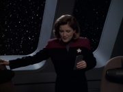 Filename=extant_StarTrek_VOY_6x24-LifeLine_00447.jpg
Filesize=130KiB
Dimensions=1200x900
Date added=Jan 03, 2020 extant_StarTrek_VOY_6x24-LifeLine_00447.jpg