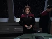 Filename=extant_StarTrek_VOY_6x24-LifeLine_00462.jpg
Filesize=155KiB
Dimensions=1200x900
Date added=Jan 03, 2020 extant_StarTrek_VOY_6x24-LifeLine_00462.jpg