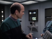 Filename=extant_StarTrek_VOY_6x24-LifeLine_00470.jpg
Filesize=152KiB
Dimensions=1200x900
Date added=Jan 03, 2020 extant_StarTrek_VOY_6x24-LifeLine_00470.jpg