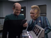 Filename=extant_StarTrek_VOY_6x24-LifeLine_00477.jpg
Filesize=176KiB
Dimensions=1200x900
Date added=Jan 03, 2020 extant_StarTrek_VOY_6x24-LifeLine_00477.jpg