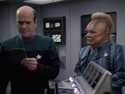 Filename=extant_StarTrek_VOY_6x24-LifeLine_00504.jpg
Filesize=175KiB
Dimensions=1200x900
Date added=Jan 03, 2020 extant_StarTrek_VOY_6x24-LifeLine_00504.jpg