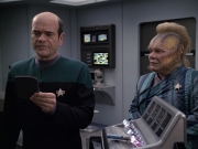 Filename=extant_StarTrek_VOY_6x24-LifeLine_00505.jpg
Filesize=180KiB
Dimensions=1200x900
Date added=Jan 03, 2020 extant_StarTrek_VOY_6x24-LifeLine_00505.jpg