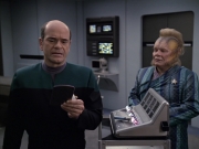 Filename=extant_StarTrek_VOY_6x24-LifeLine_00508.jpg
Filesize=168KiB
Dimensions=1200x900
Date added=Jan 03, 2020 extant_StarTrek_VOY_6x24-LifeLine_00508.jpg