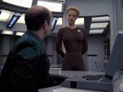 Filename=extant_StarTrek_VOY_6x24-LifeLine_00567.jpg
Filesize=162KiB
Dimensions=1200x900
Date added=Jan 03, 2020 extant_StarTrek_VOY_6x24-LifeLine_00567.jpg