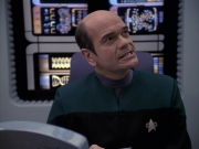extant_StarTrek_VOY_6x24-LifeLine_00569.jpg