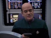 extant_StarTrek_VOY_6x24-LifeLine_00573.jpg
