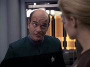extant_StarTrek_VOY_6x24-LifeLine_00600.jpg