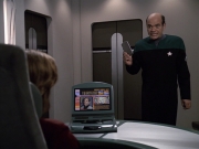 Filename=extant_StarTrek_VOY_6x24-LifeLine_00630.jpg
Filesize=159KiB
Dimensions=1200x900
Date added=Jan 03, 2020 extant_StarTrek_VOY_6x24-LifeLine_00630.jpg