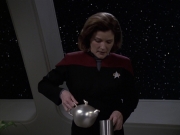 Filename=extant_StarTrek_VOY_6x24-LifeLine_00673.jpg
Filesize=131KiB
Dimensions=1200x900
Date added=Jan 03, 2020 extant_StarTrek_VOY_6x24-LifeLine_00673.jpg