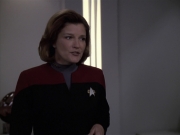 Filename=extant_StarTrek_VOY_6x24-LifeLine_00723.jpg
Filesize=107KiB
Dimensions=1200x900
Date added=Jan 03, 2020 extant_StarTrek_VOY_6x24-LifeLine_00723.jpg