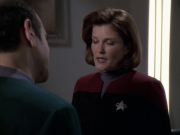 Filename=extant_StarTrek_VOY_6x24-LifeLine_00746.jpg
Filesize=133KiB
Dimensions=1200x900
Date added=Jan 03, 2020 extant_StarTrek_VOY_6x24-LifeLine_00746.jpg