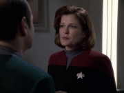 Filename=extant_StarTrek_VOY_6x24-LifeLine_00749.jpg
Filesize=136KiB
Dimensions=1200x900
Date added=Jan 03, 2020 extant_StarTrek_VOY_6x24-LifeLine_00749.jpg