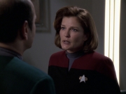 Filename=extant_StarTrek_VOY_6x24-LifeLine_00752.jpg
Filesize=139KiB
Dimensions=1200x900
Date added=Jan 03, 2020 extant_StarTrek_VOY_6x24-LifeLine_00752.jpg