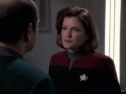 Filename=extant_StarTrek_VOY_6x24-LifeLine_00756.jpg
Filesize=138KiB
Dimensions=1200x900
Date added=Jan 03, 2020 extant_StarTrek_VOY_6x24-LifeLine_00756.jpg