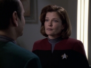 Filename=extant_StarTrek_VOY_6x24-LifeLine_00818.jpg
Filesize=140KiB
Dimensions=1200x900
Date added=Jan 03, 2020 extant_StarTrek_VOY_6x24-LifeLine_00818.jpg