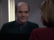 Filename=extant_StarTrek_VOY_6x24-LifeLine_00840.jpg
Filesize=115KiB
Dimensions=1200x900
Date added=Jan 03, 2020 extant_StarTrek_VOY_6x24-LifeLine_00840.jpg