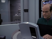 Filename=extant_StarTrek_VOY_6x24-LifeLine_00855.jpg
Filesize=138KiB
Dimensions=1200x900
Date added=Jan 03, 2020 extant_StarTrek_VOY_6x24-LifeLine_00855.jpg