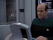 Filename=extant_StarTrek_VOY_6x24-LifeLine_00856.jpg
Filesize=140KiB
Dimensions=1200x900
Date added=Jan 03, 2020 extant_StarTrek_VOY_6x24-LifeLine_00856.jpg
