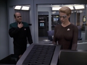 Filename=extant_StarTrek_VOY_6x24-LifeLine_00871.jpg
Filesize=172KiB
Dimensions=1200x900
Date added=Jan 03, 2020 extant_StarTrek_VOY_6x24-LifeLine_00871.jpg