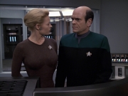 Filename=extant_StarTrek_VOY_6x24-LifeLine_00898.jpg
Filesize=159KiB
Dimensions=1200x900
Date added=Jan 03, 2020 extant_StarTrek_VOY_6x24-LifeLine_00898.jpg