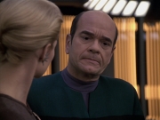 extant_StarTrek_VOY_6x24-LifeLine_00913.jpg