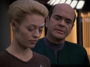 extant_StarTrek_VOY_6x24-LifeLine_00918.jpg