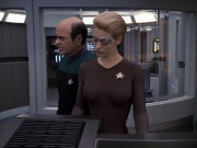Filename=extant_StarTrek_VOY_6x24-LifeLine_00927.jpg
Filesize=166KiB
Dimensions=1200x900
Date added=Jan 03, 2020 extant_StarTrek_VOY_6x24-LifeLine_00927.jpg
