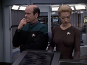 Filename=extant_StarTrek_VOY_6x24-LifeLine_00930.jpg
Filesize=181KiB
Dimensions=1200x900
Date added=Jan 03, 2020 extant_StarTrek_VOY_6x24-LifeLine_00930.jpg