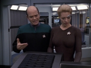 extant_StarTrek_VOY_6x24-LifeLine_00949.jpg