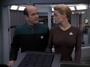 Filename=extant_StarTrek_VOY_6x24-LifeLine_00959.jpg
Filesize=177KiB
Dimensions=1200x900
Date added=Jan 03, 2020 extant_StarTrek_VOY_6x24-LifeLine_00959.jpg