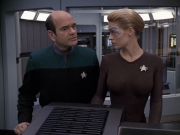 Filename=extant_StarTrek_VOY_6x24-LifeLine_00960.jpg
Filesize=173KiB
Dimensions=1200x900
Date added=Jan 03, 2020 extant_StarTrek_VOY_6x24-LifeLine_00960.jpg