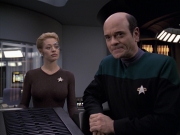 Filename=extant_StarTrek_VOY_6x24-LifeLine_00976.jpg
Filesize=174KiB
Dimensions=1200x900
Date added=Jan 03, 2020 extant_StarTrek_VOY_6x24-LifeLine_00976.jpg